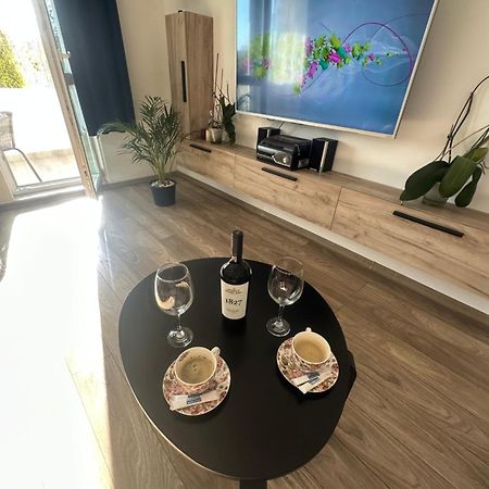 Apartament Antonias ฟาการาช ภายนอก รูปภาพ