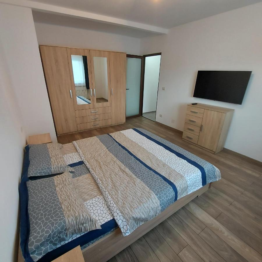 Apartament Antonias ฟาการาช ภายนอก รูปภาพ