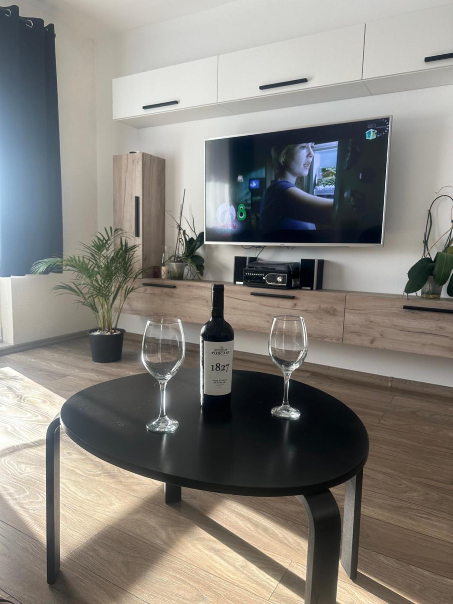Apartament Antonias ฟาการาช ภายนอก รูปภาพ